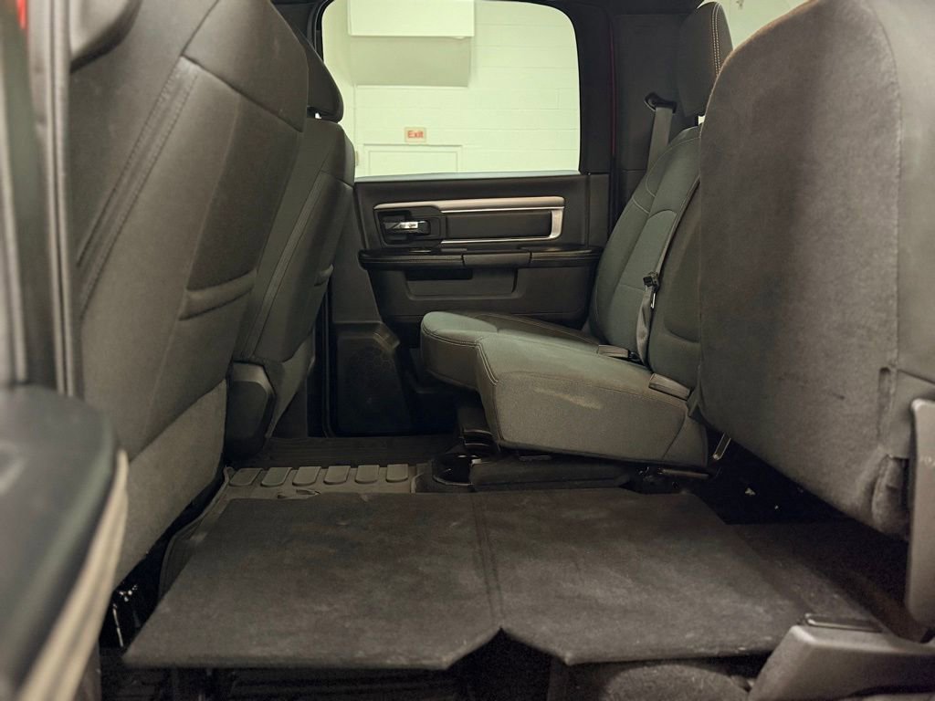 Used 2022 RAM 1500 Classic Warlock image 24