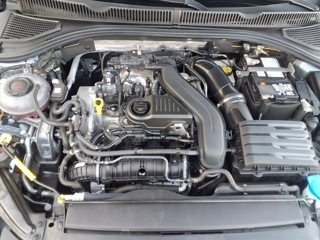 Used 2023 Volkswagen Jetta S image 32