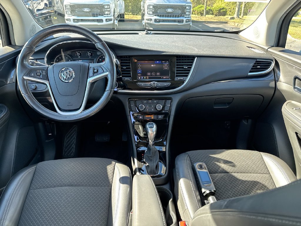 Used 2022 Buick Encore Preferred w/ Safety Package AWD/4WD image 10