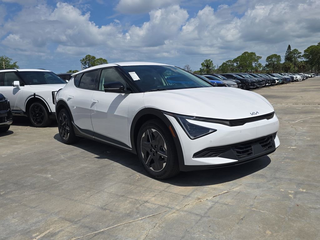 New 2026 Kia EV6 Light RWD image 2