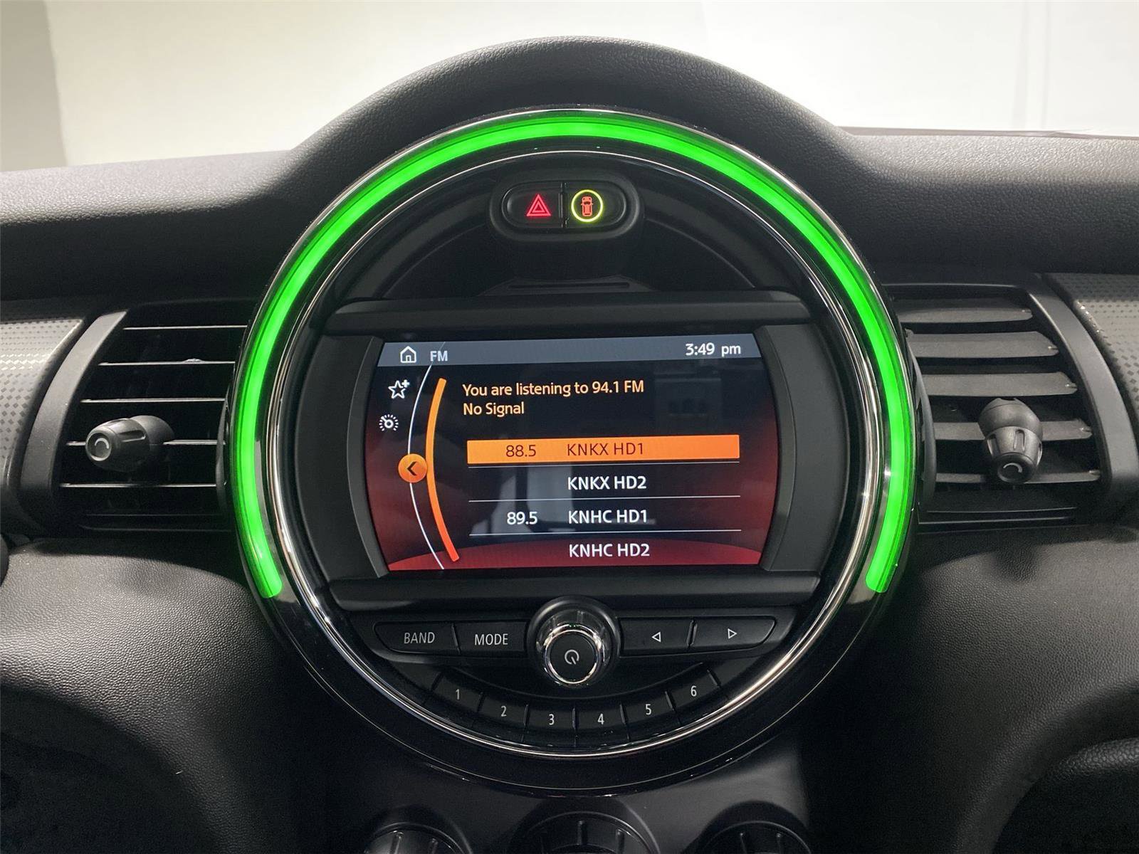 Used 2021 MINI Cooper Convertible w/ 6.5" Touchscreen Package image 16