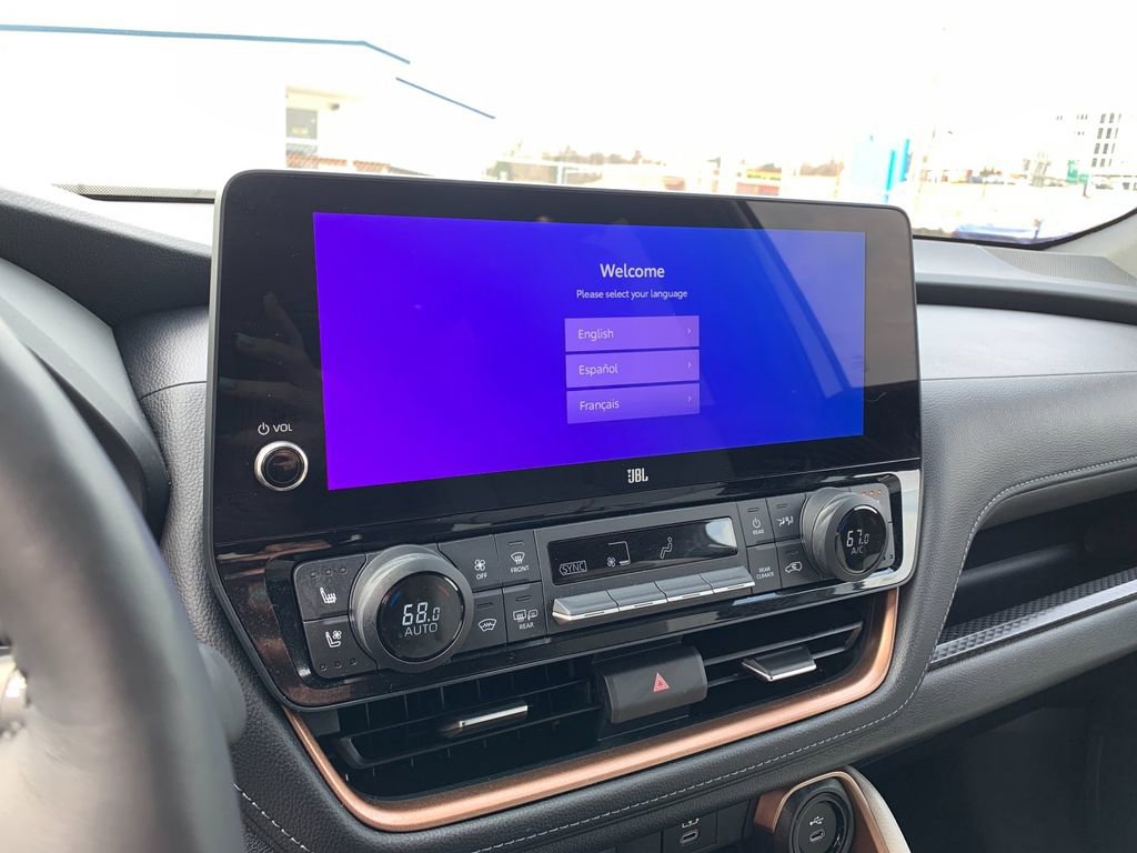 Used 2024 Toyota Grand Highlander MAX Platinum image 24