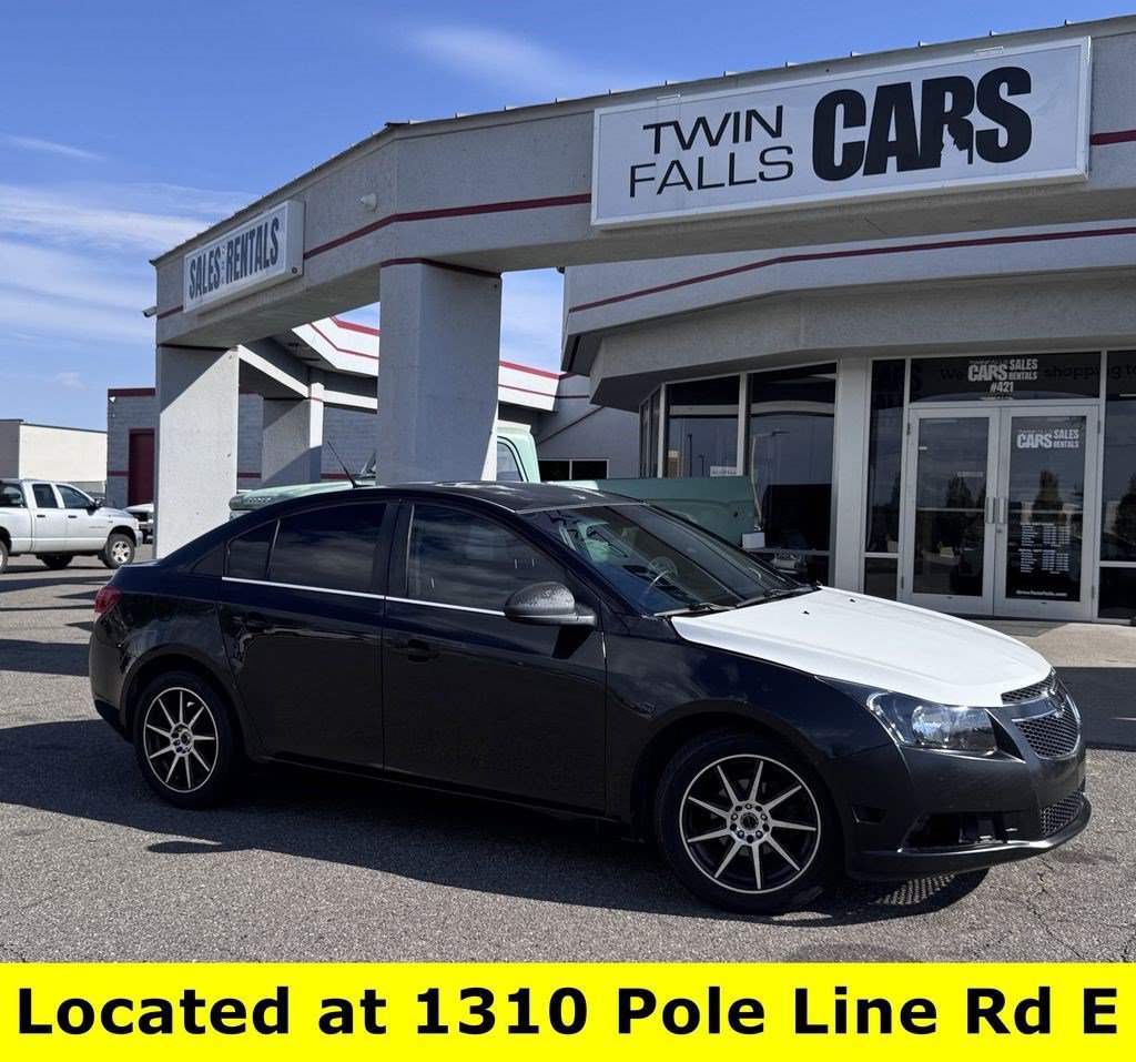 Used 2011 Chevrolet Cruze LT FWD image 1