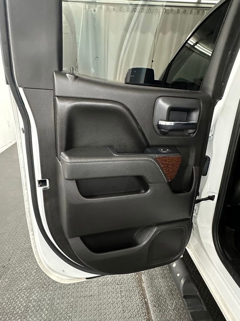 Used 2015 GMC Sierra 1500 SLE w/ Carbon-22 Edition AWD/4WD image 21