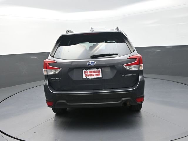 Used 2023 Subaru Forester Premium image 19