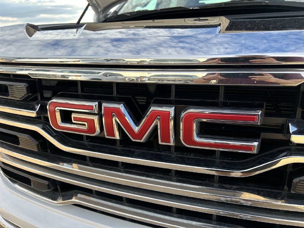 Certified 2026 GMC Sierra 1500 SLT RWD image 29