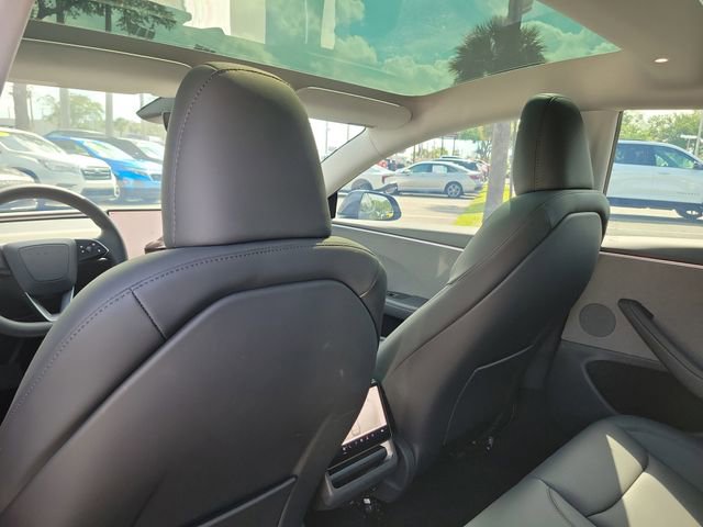 Used 2025 Tesla Model 3 Long Range RWD image 10