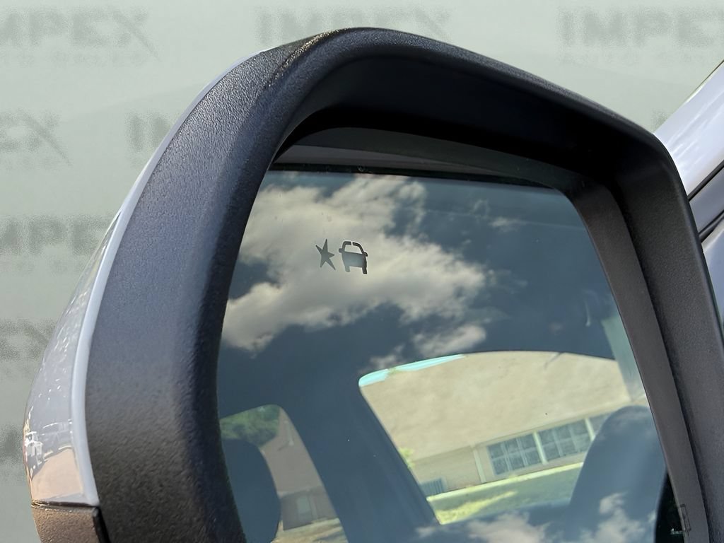 New 2027 Chevrolet Equinox LT FWD image 33