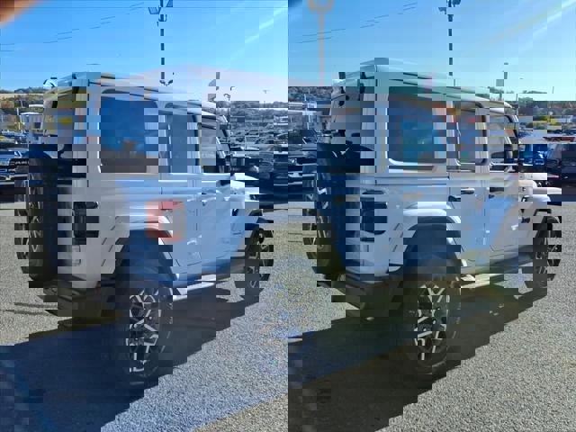 New 2026 Jeep Wrangler Unlimited Sahara image 28