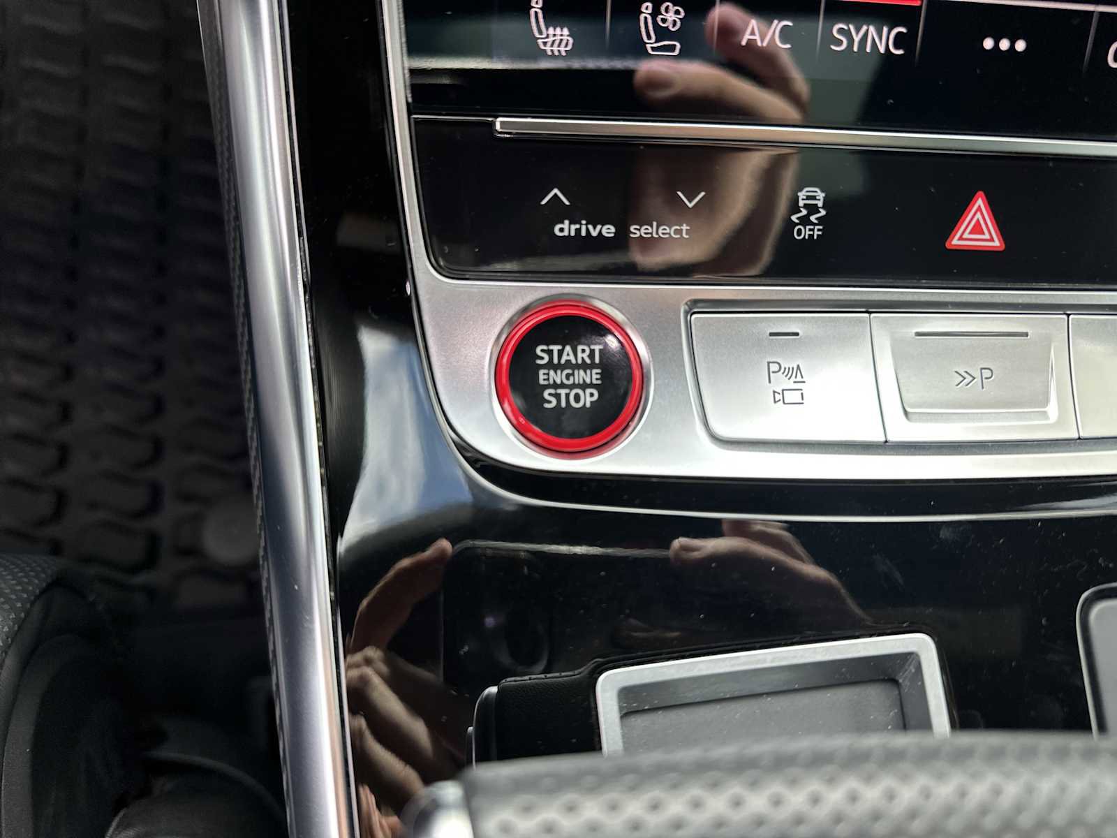 Used 2024 Audi RS Q8 image 18