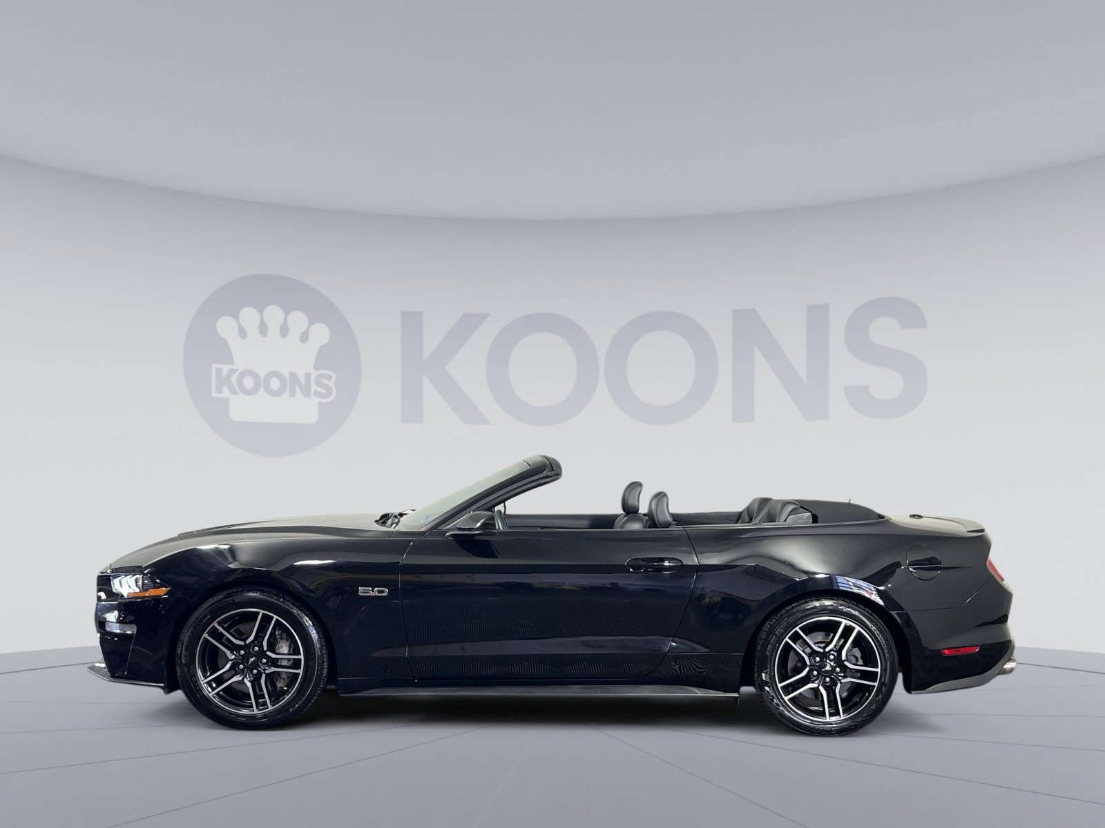 Used 2018 Ford Mustang GT Premium image 2