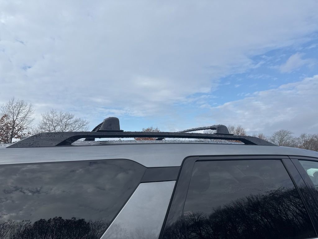 Used 2024 Nissan Pathfinder SV image 47