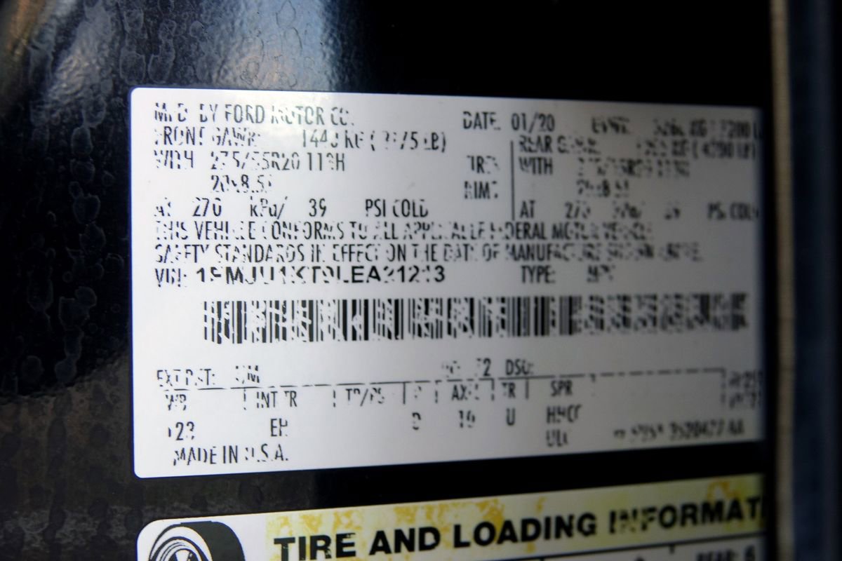 Used 2020 Ford Expedition Limited image 42