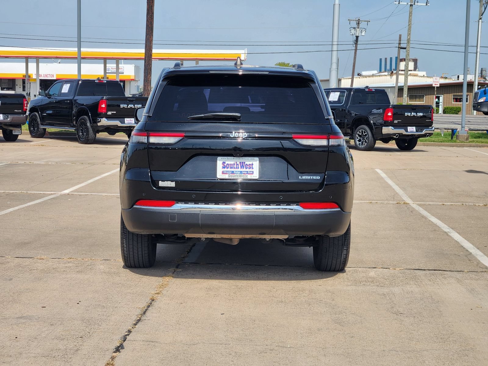 Used 2022 Jeep Grand Cherokee Limited RWD image 8