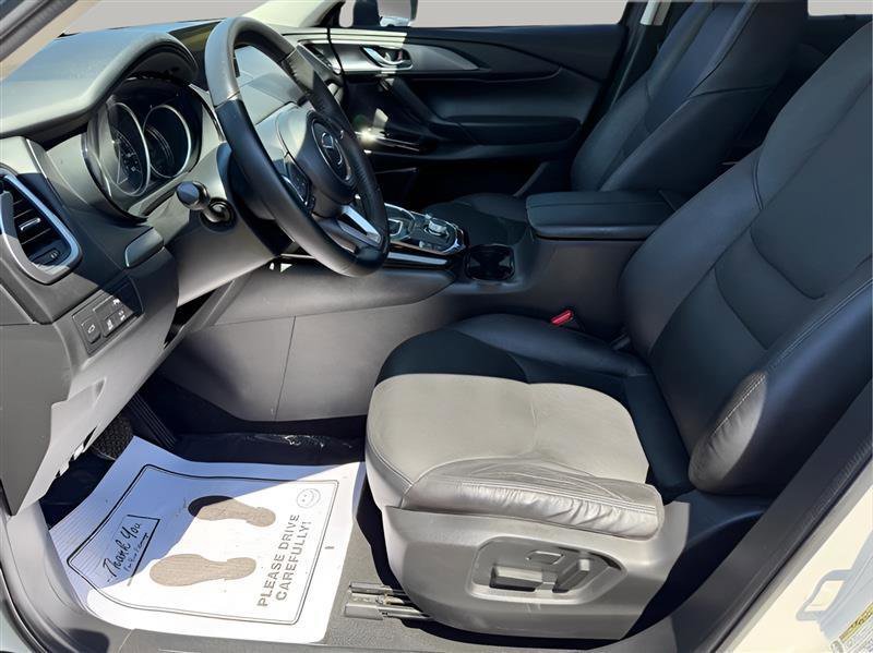 Used 2021 MAZDA CX-9 Touring w/ Touring Premium Package FWD image 16