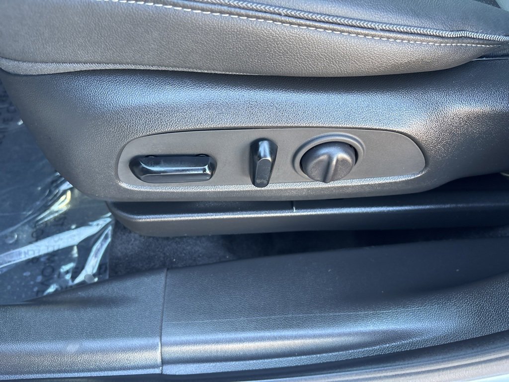 Used 2023 Buick Encore GX Essence w/ Advanced Technology Package image 22