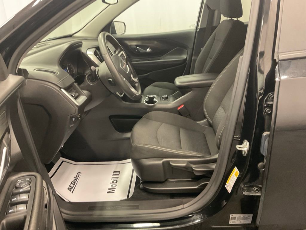 Used 2024 GMC Terrain SLE image 6