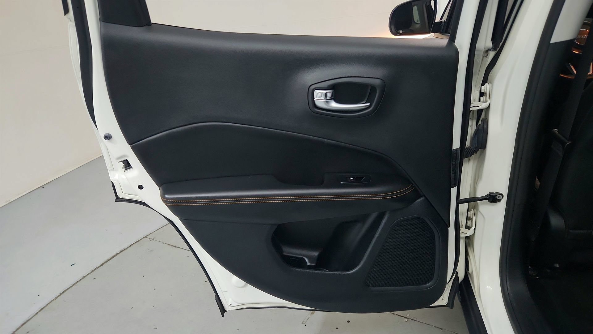Used 2019 Jeep Compass Limited AWD/4WD image 22