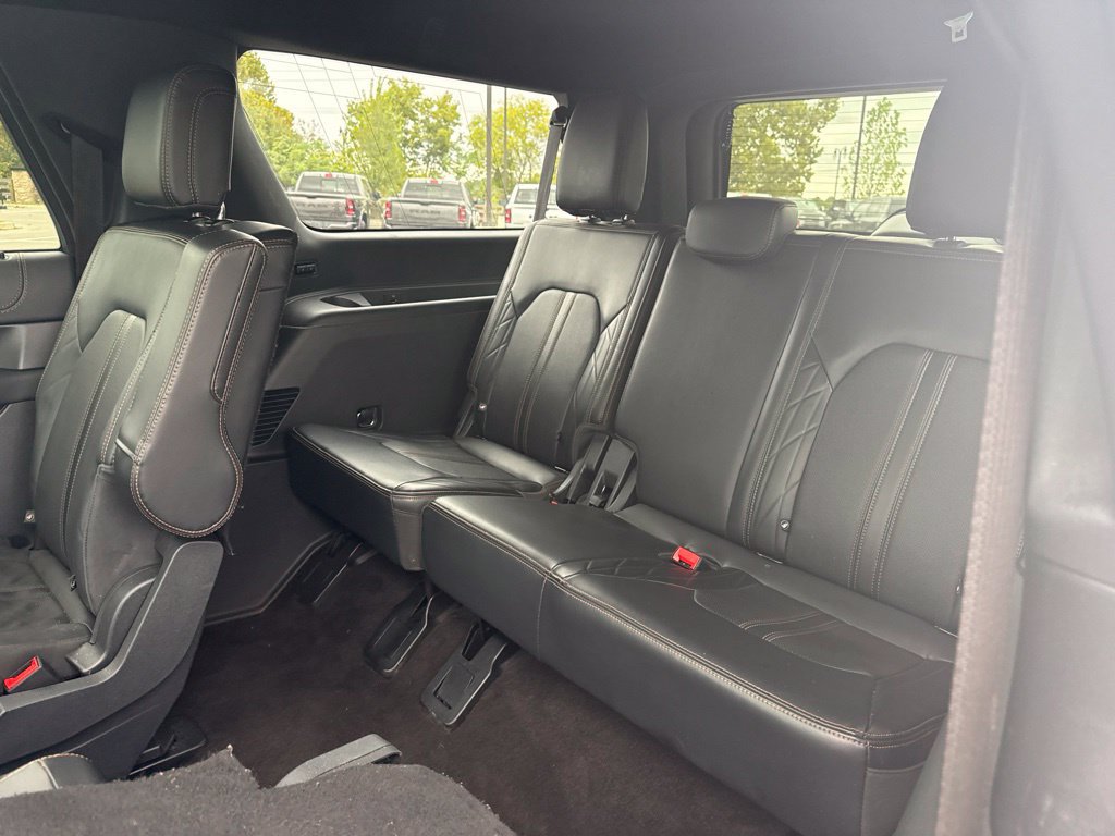 Used 2023 Ford Expedition Max Platinum AWD/4WD image 24