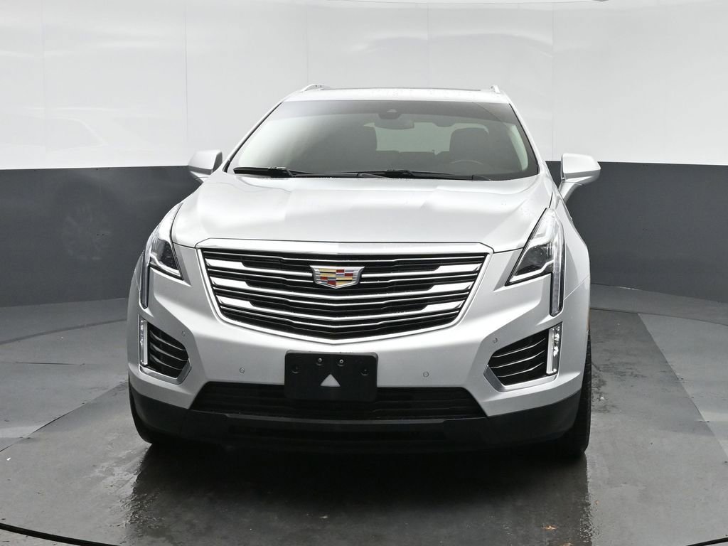 Used 2019 Cadillac XT5 Premium Luxury AWD/4WD image 2