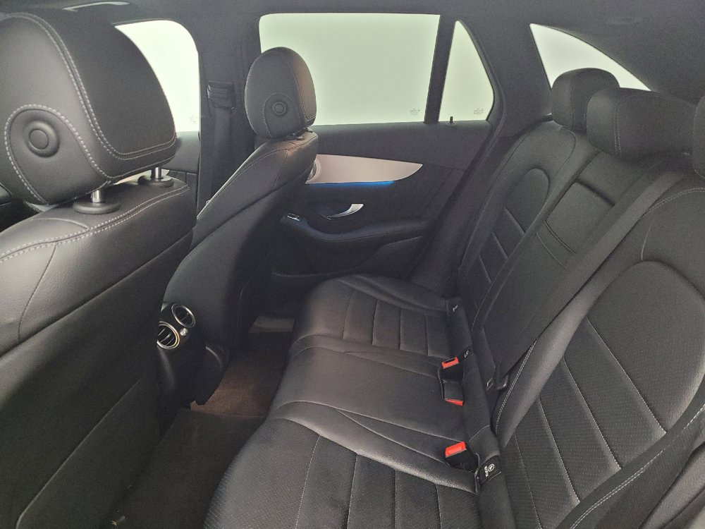 Used 2019 Mercedes-Benz GLC 300 4MATIC image 18
