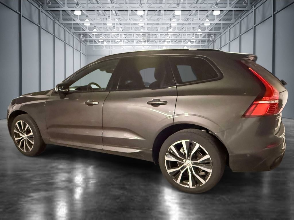 Used 2024 Volvo XC60 B5 Plus w/ Protection Package Premier AWD/4WD image 3