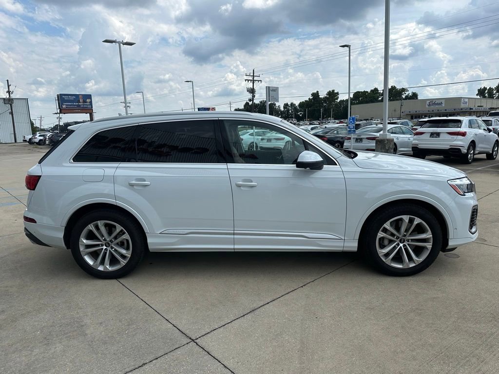 Used 2025 Audi Q7 3.0T Prestige image 4