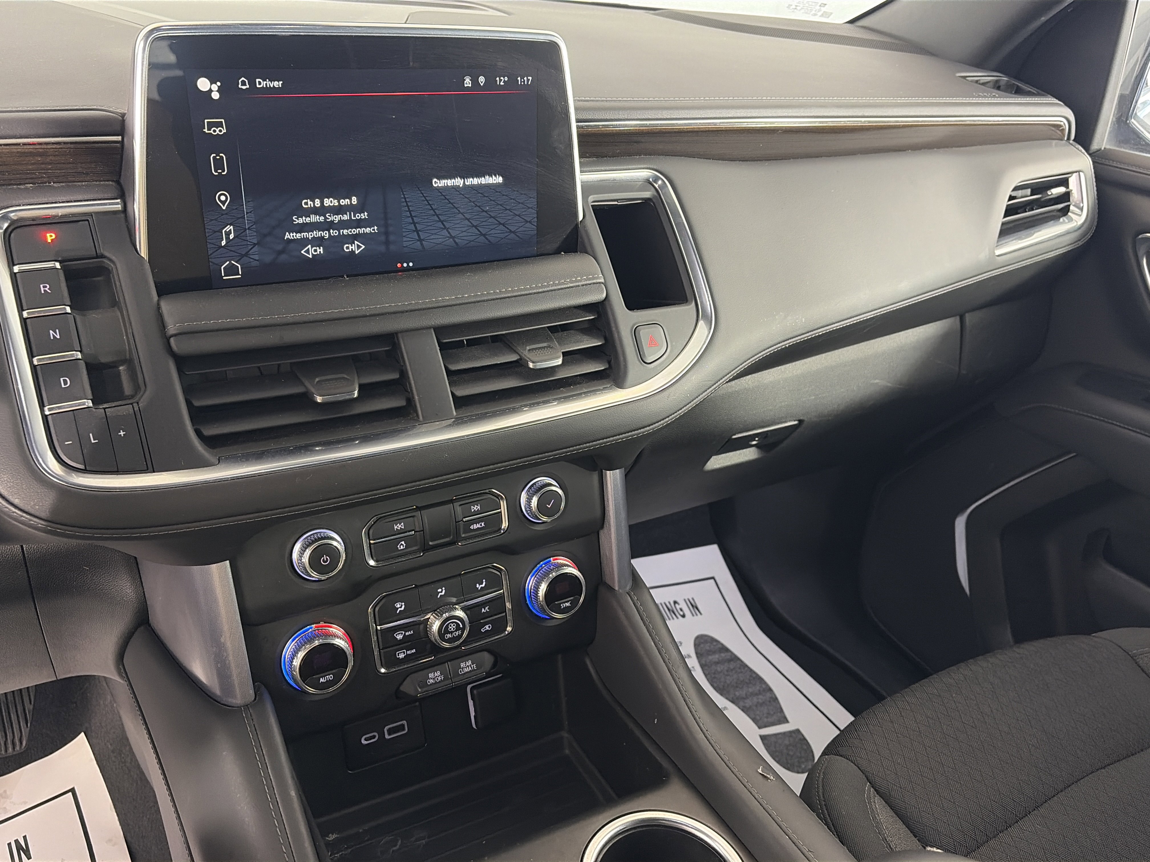 Certified 2022 GMC Yukon XL SLE w/ Max Trailering Package image 4