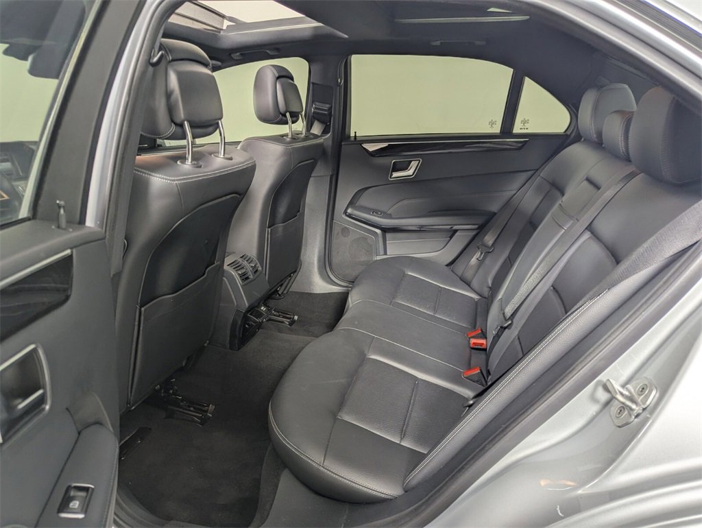 Used 2014 Mercedes-Benz E 350 Sedan image 26