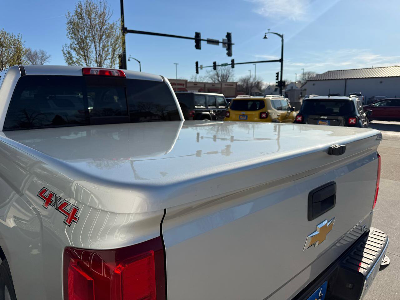 Used 2016 Chevrolet Silverado 1500 LTZ w/ LTZ Plus Package AWD/4WD image 19