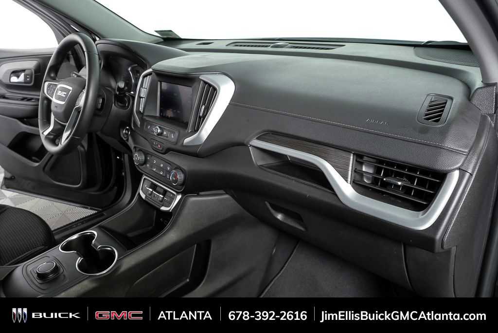 Used 2024 GMC Terrain SLE image 21