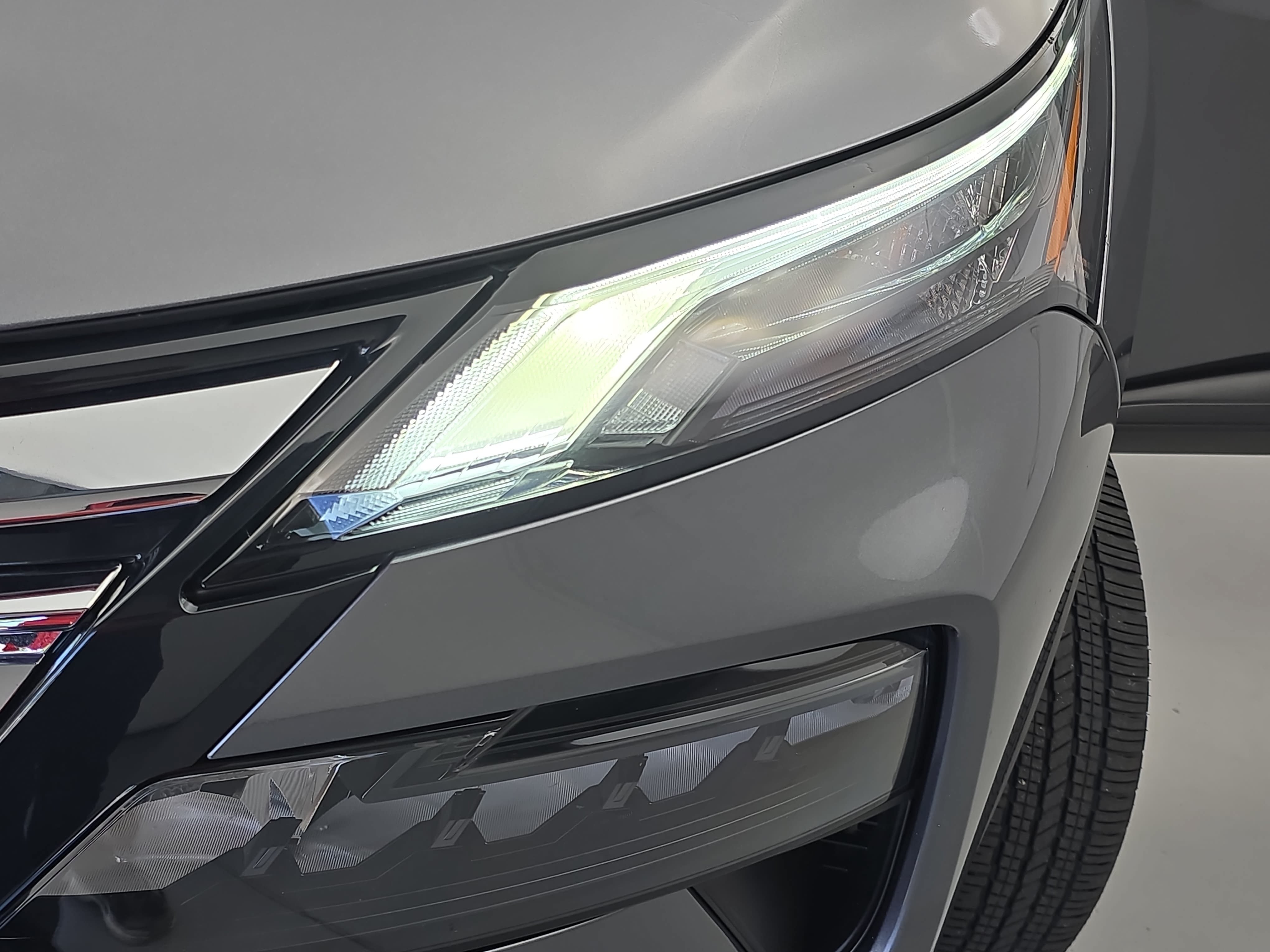 Certified 2026 Nissan Rogue SV FWD image 30