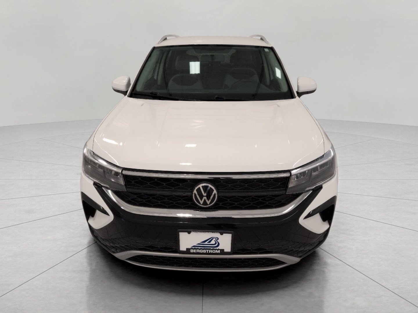 Used 2022 Volkswagen Taos SE AWD/4WD image 14