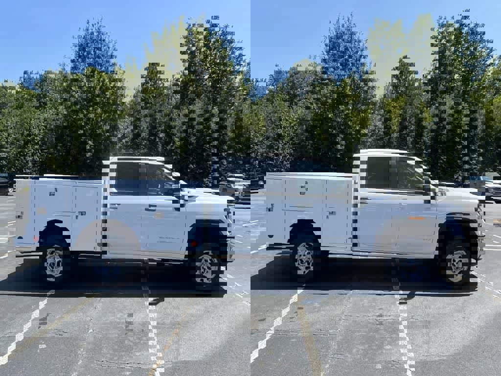 New 2024 GMC Sierra 2500 Pro w/ Convenience Package image 7