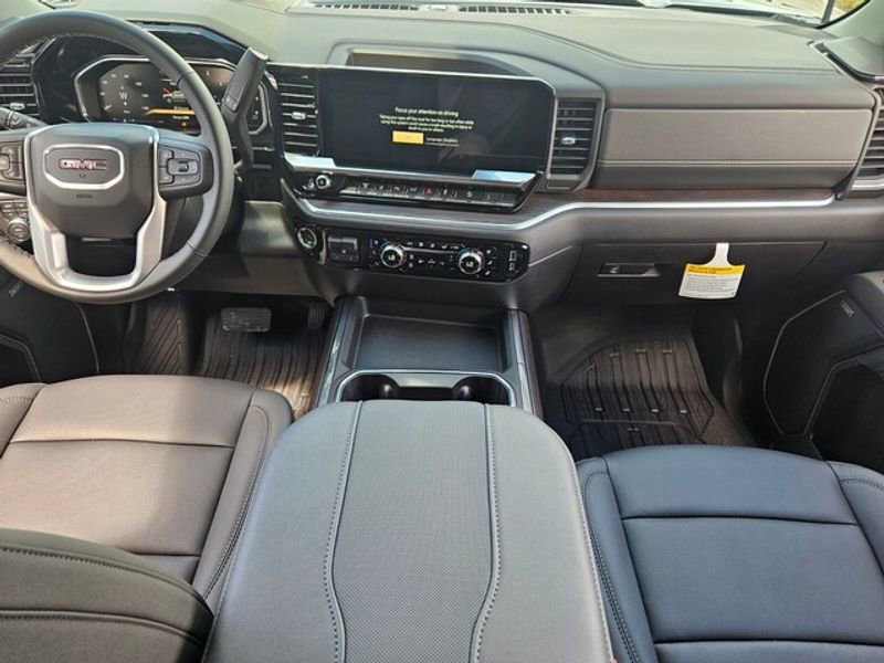 New 2026 GMC Sierra 2500 SLT w/ SLT Premium Package image 12