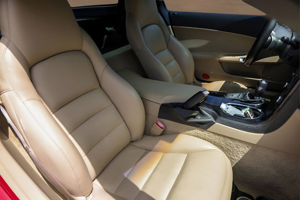 Used 2008 Chevrolet Corvette Coupe w/ Preferred Equipment Group image 21