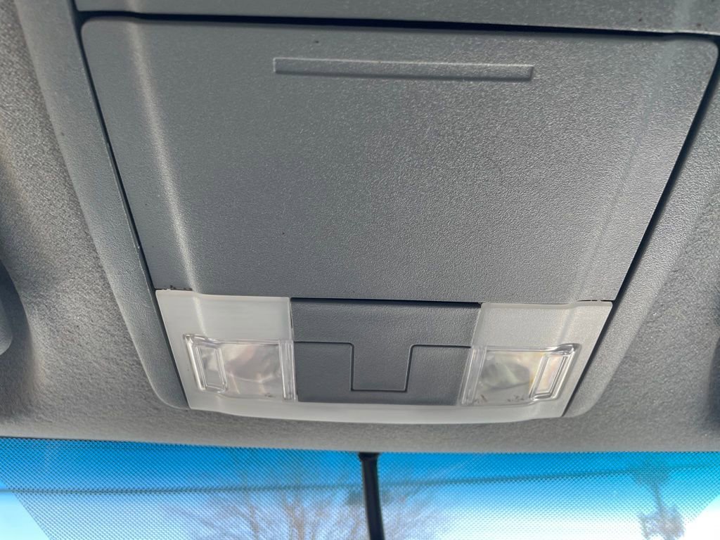 Used 2015 Ford F250 XLT w/ XLT Premium Package image 30