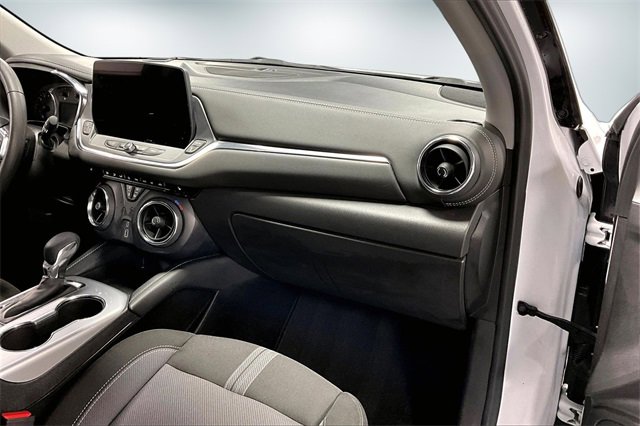 Used 2025 Chevrolet Blazer LT image 25