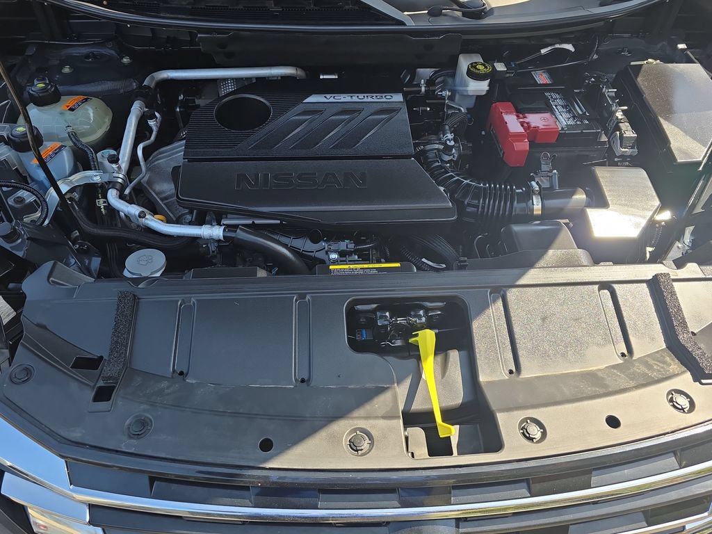 Used 2025 Nissan Rogue SV FWD image 19