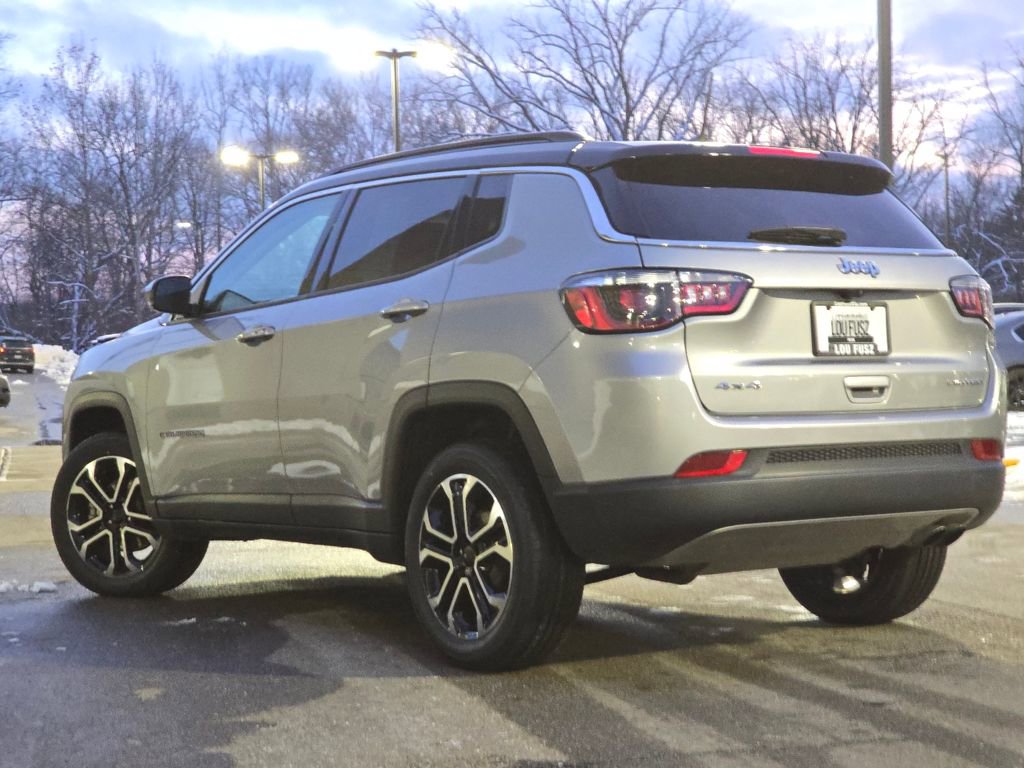 Used 2022 Jeep Compass Limited image 15