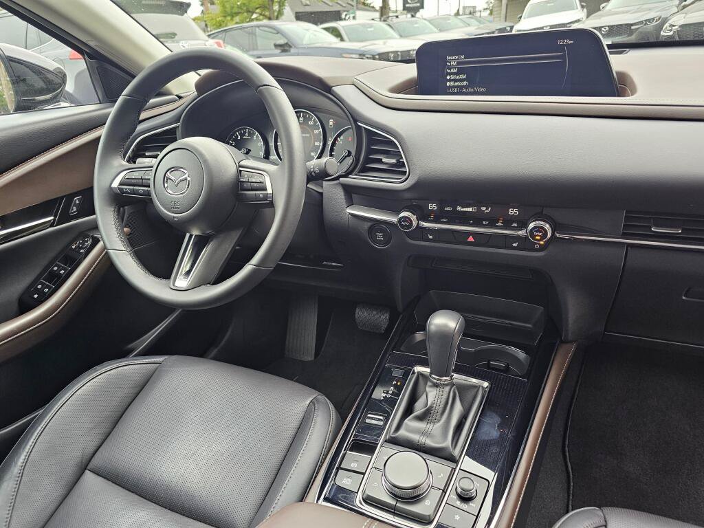 Certified 2025 MAZDA CX-30 AWD 2.5 S w/ Premium Package image 11