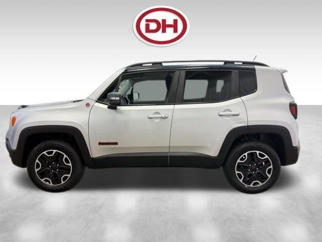 Used 2017 Jeep Renegade Trailhawk image 7