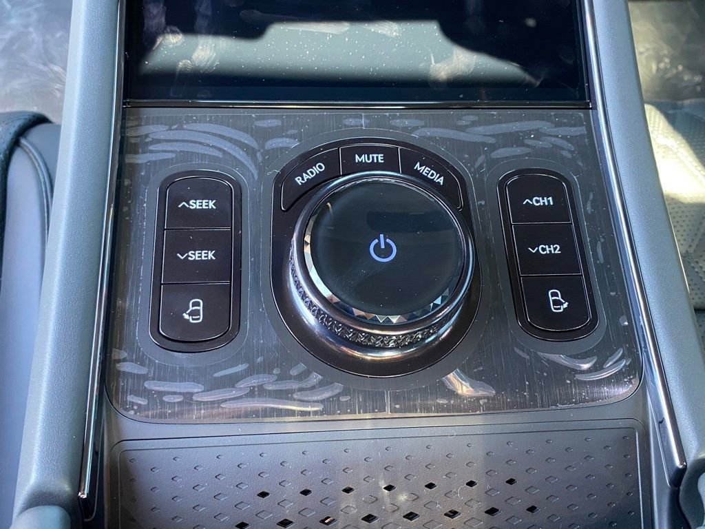 New 2026 Genesis G90 3.5T Prestige image 16