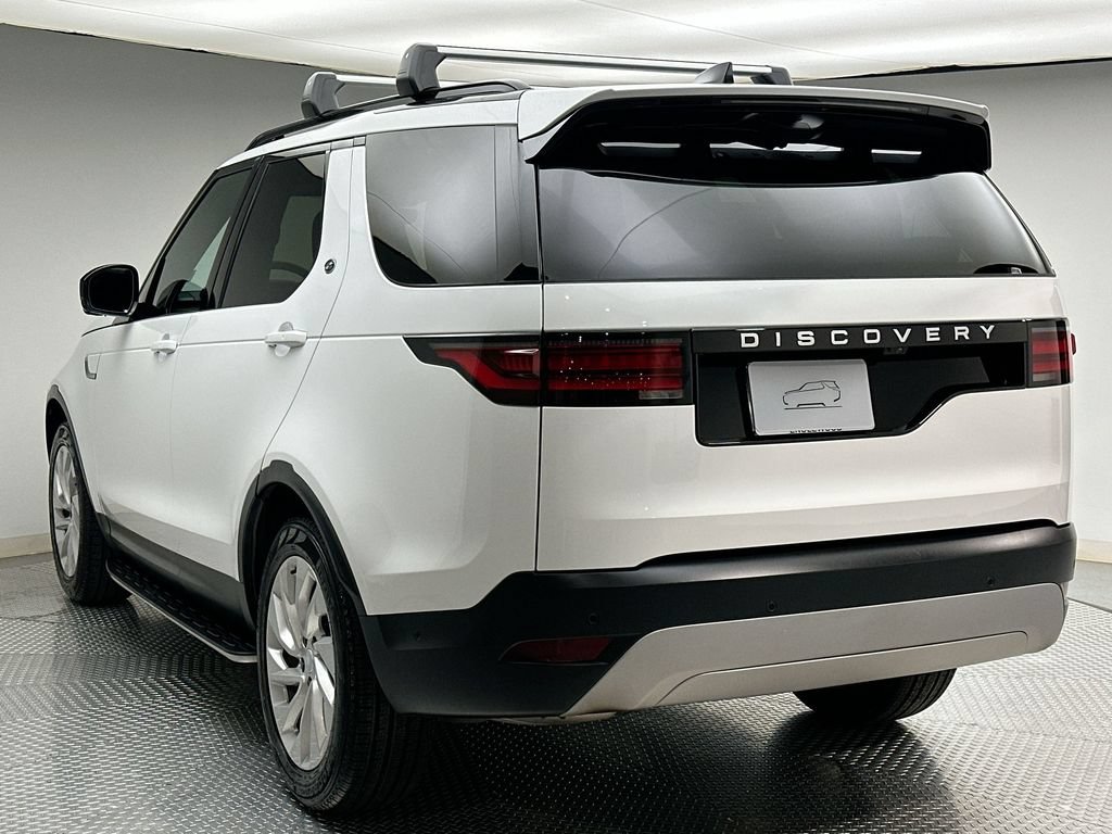Certified 2025 Land Rover Discovery S AWD/4WD image 11