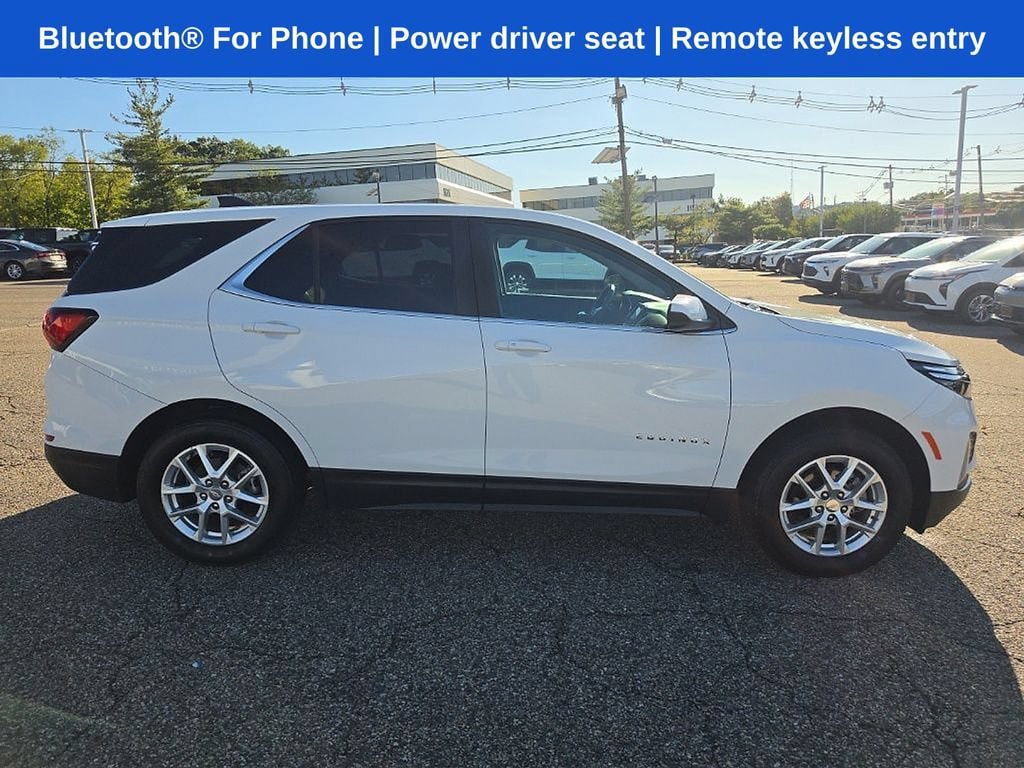Used 2024 Chevrolet Equinox LT AWD/4WD image 2