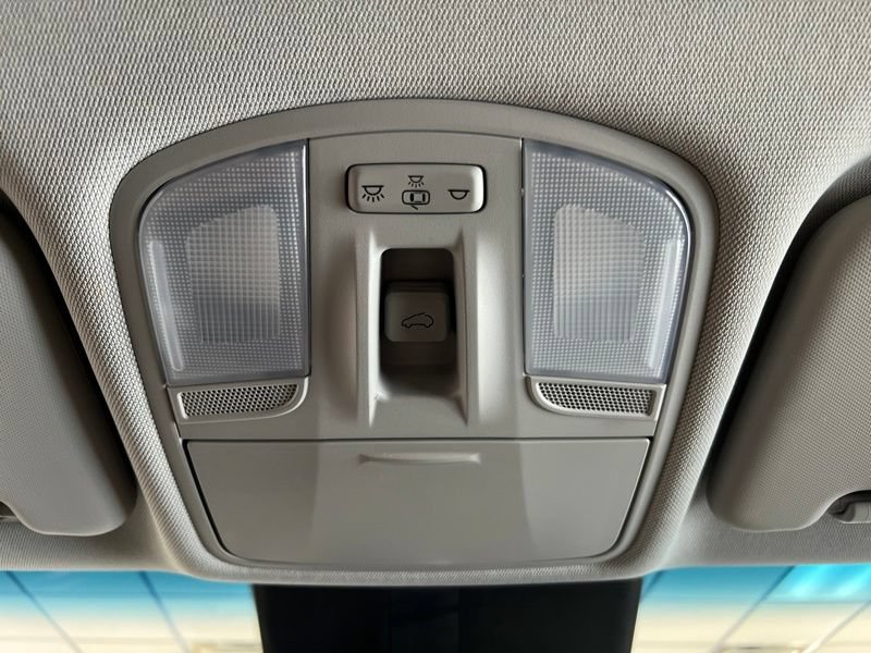 Used 2018 Hyundai Kona SEL w/ SEL Tech Package 02 FWD image 29