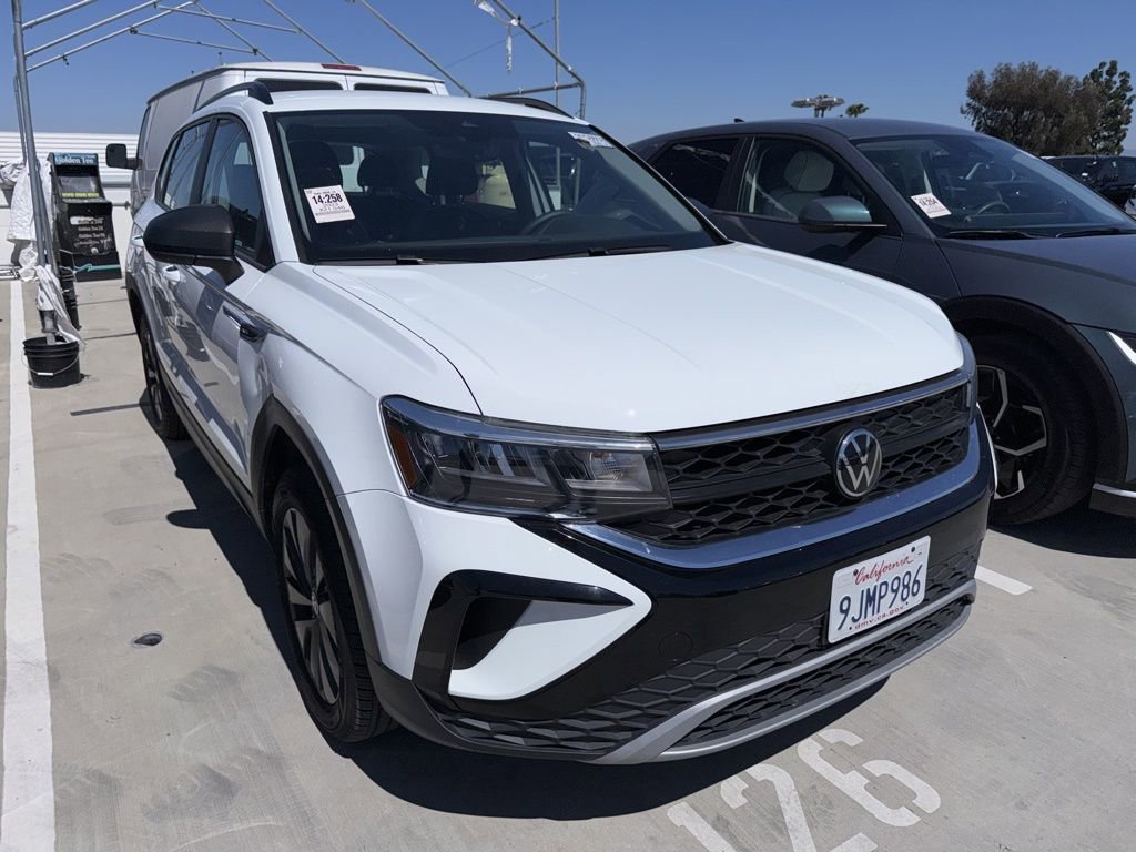 Used 2023 Volkswagen Taos S image 3
