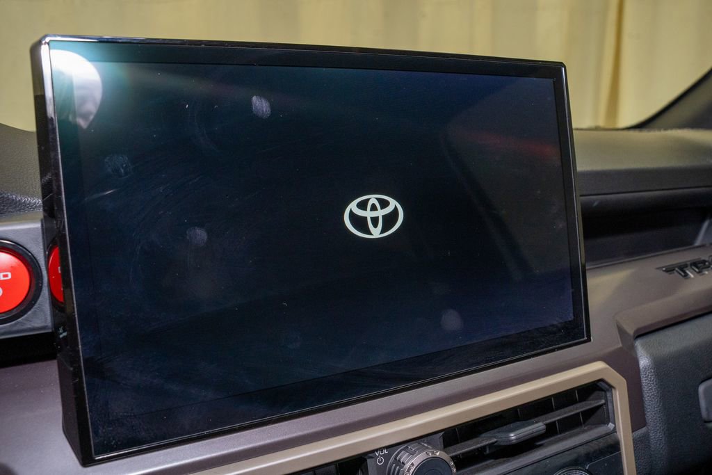 Certified 2025 Toyota Tacoma TRD Off-Road image 12