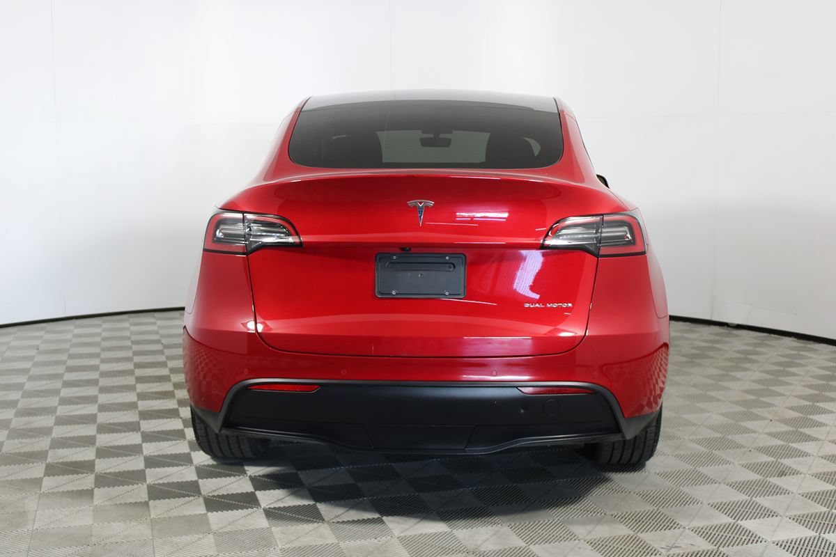 Used 2022 Tesla Model Y Long Range AWD/4WD image 31