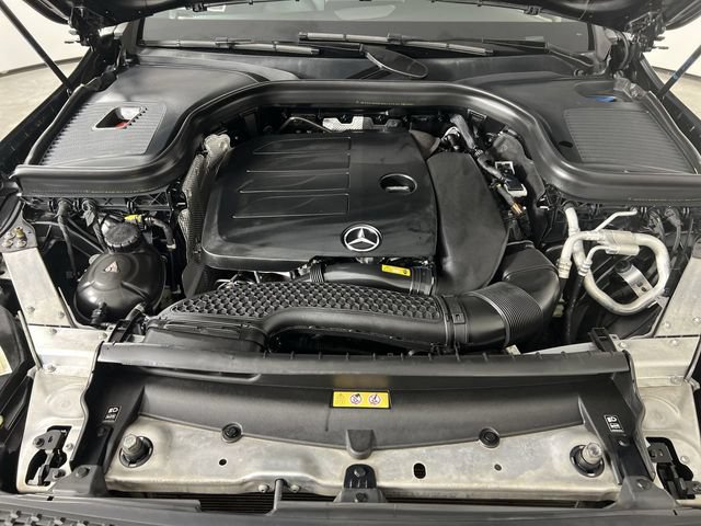 Used 2022 Mercedes-Benz GLC 300 4MATIC Coupe image 31